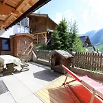 In With A Terrace Appartement