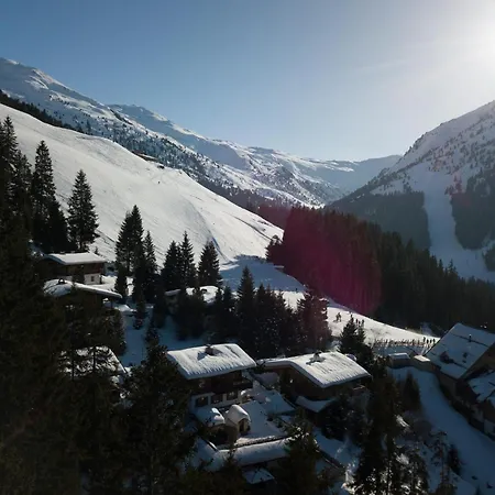 Chalet In Hochfuegen Near Ski Slopes Hochfugen